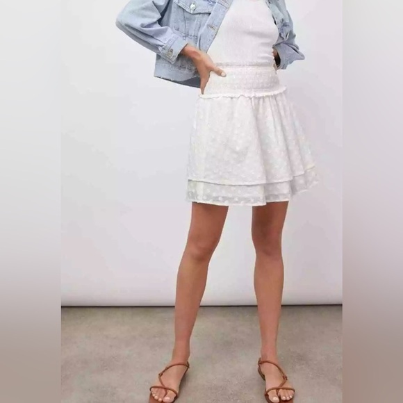 Rails Addison Mini Skirt, White Embroidered Daisies, Shirred Waistband, Size XS - Picture 1 of 14